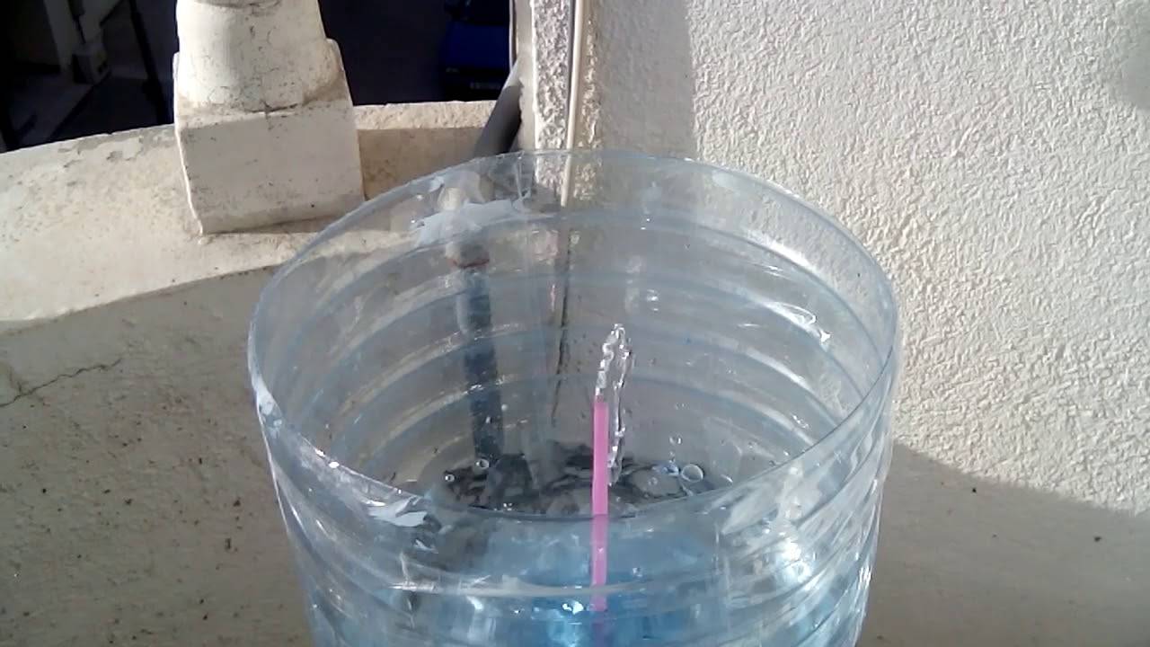 Макет фонтана своими руками из пластиковых бутылок. видео: фонтан из бутылок. для экспериментирования вам понадобятся