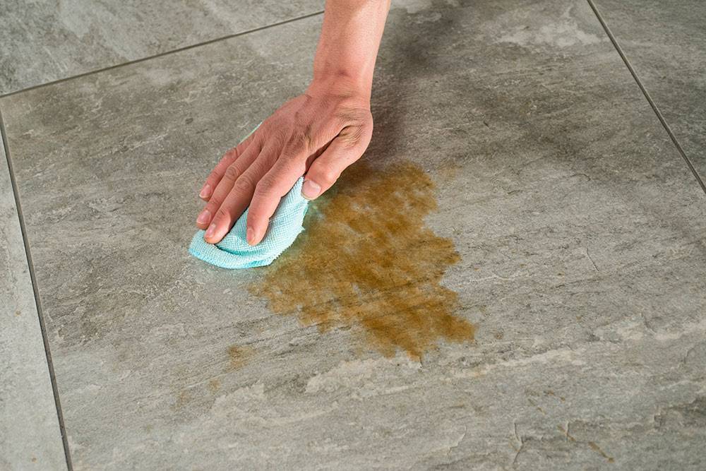 Чем отмыть сажу и копоть в бане: эффективные способы очистки стен и пола