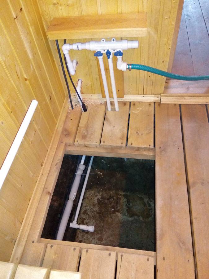 Водоснабжение бани своими руками: водопровод зимой без отопления на даче, как сделать и провести воду из дома