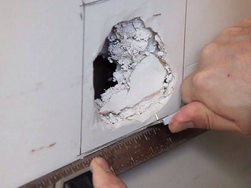 Как можно заделать дырку на потолке из бетона: пошаговая инструкция
