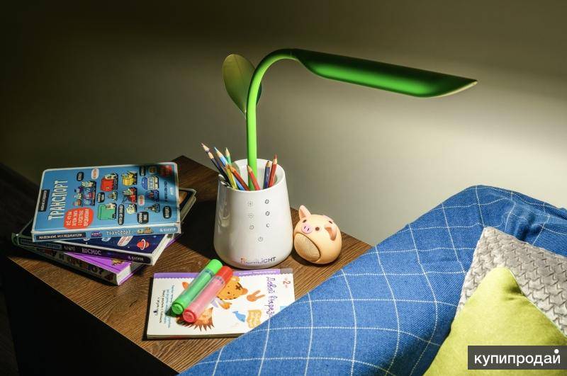 Настольная лампа для школьника - особенности выбора
