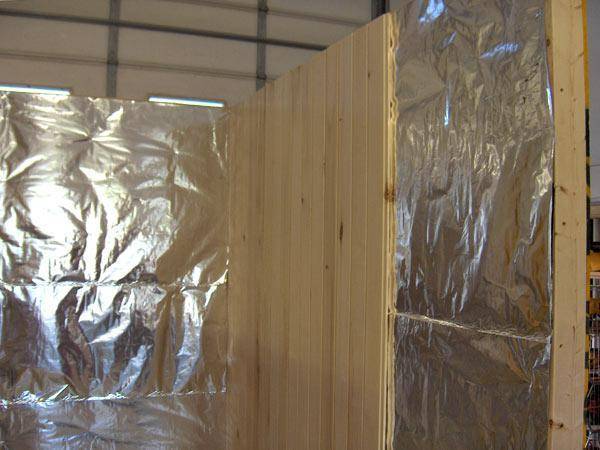 Алюминиевая фольга для утепления бани: миф теплоизоляции или гениальная реальность? эффективная блестящая изоляция стен бани фольга строительная для бань и саун