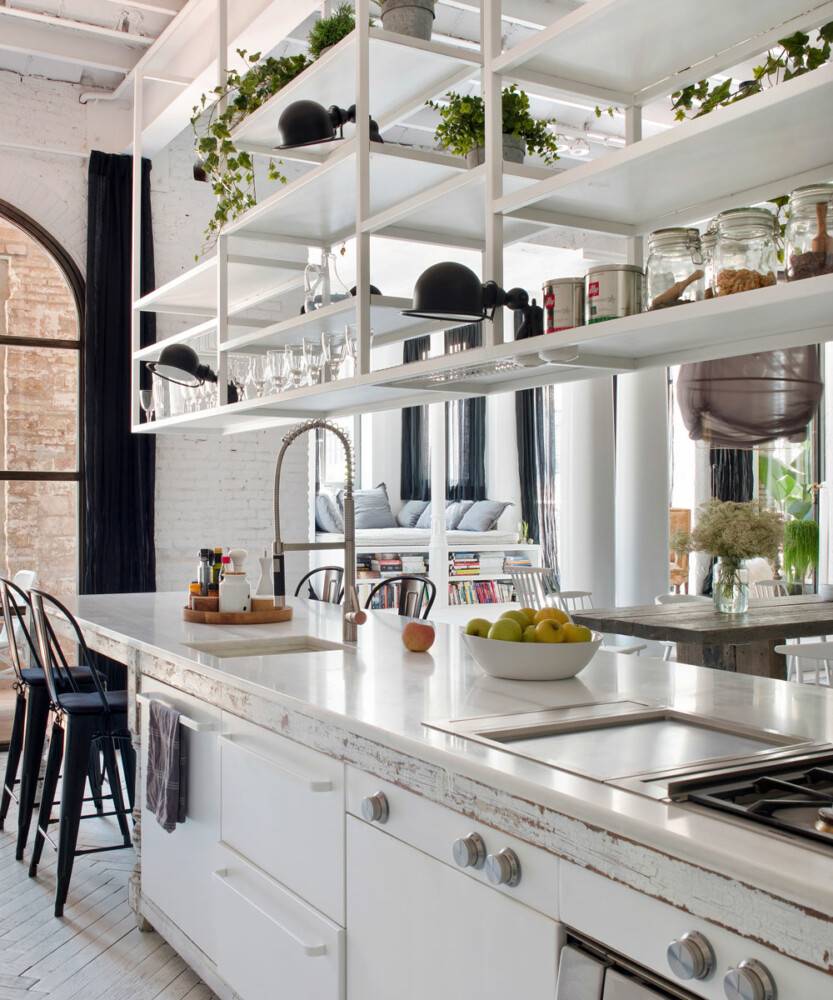 12 идей, как заставить узкую кухню казаться больше, чем она есть на самом деле