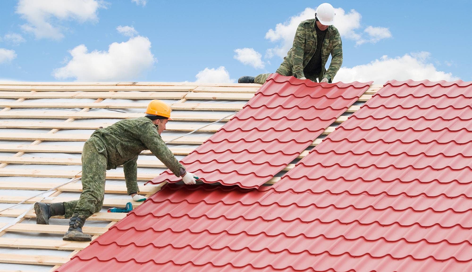 Чем покрыть крышу дома чтобы было качественно и недорого