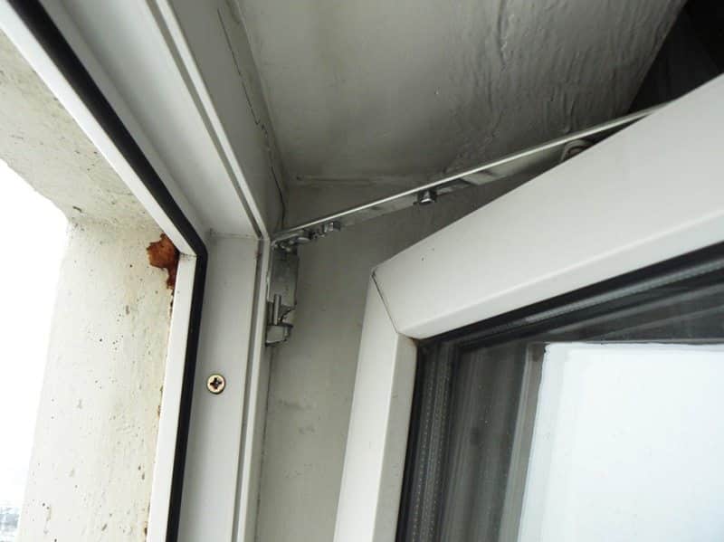 Почему потеют пластиковые окна изнутри в квартире или в доме?