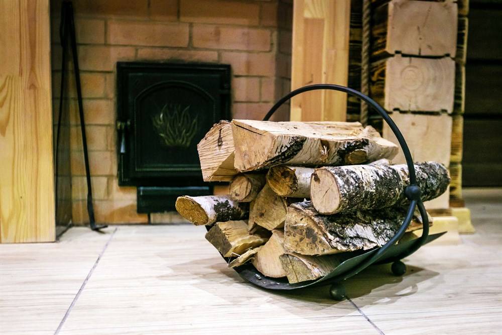 Как топить печь дровами в бане? 8 фото