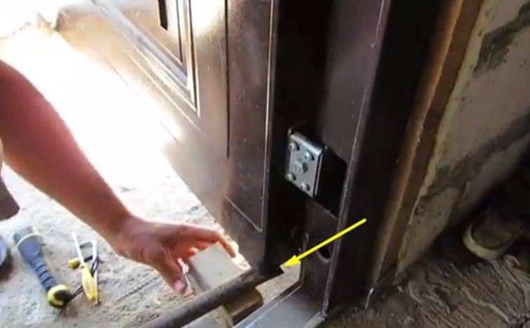 Чиним просевшую деревянную дверь. что делать, если просела входная дверь как отремонтировать просевшую межкомнатную дверь