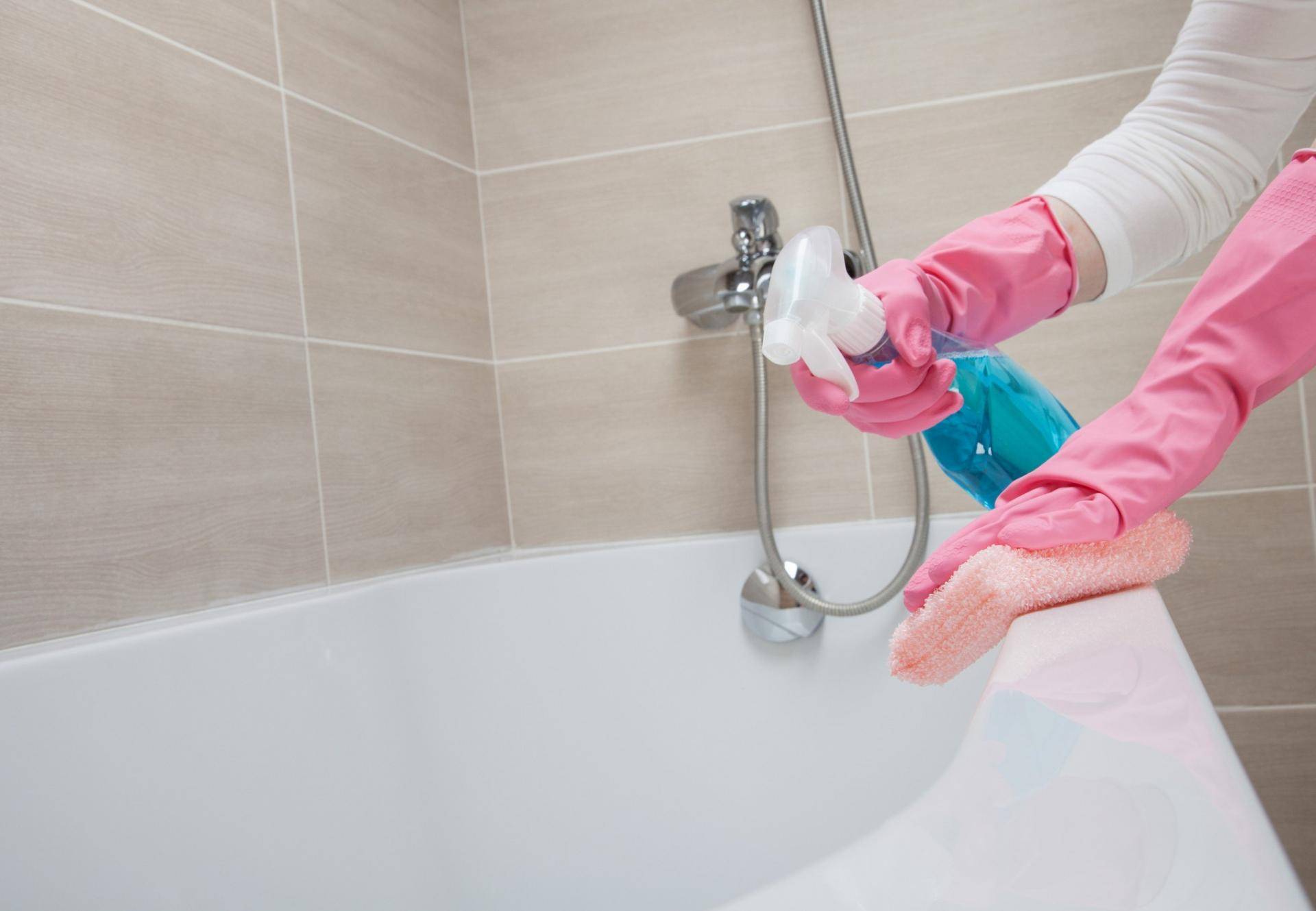 Как и чем чистить акриловую ванну в домашних условиях — видео и фото
