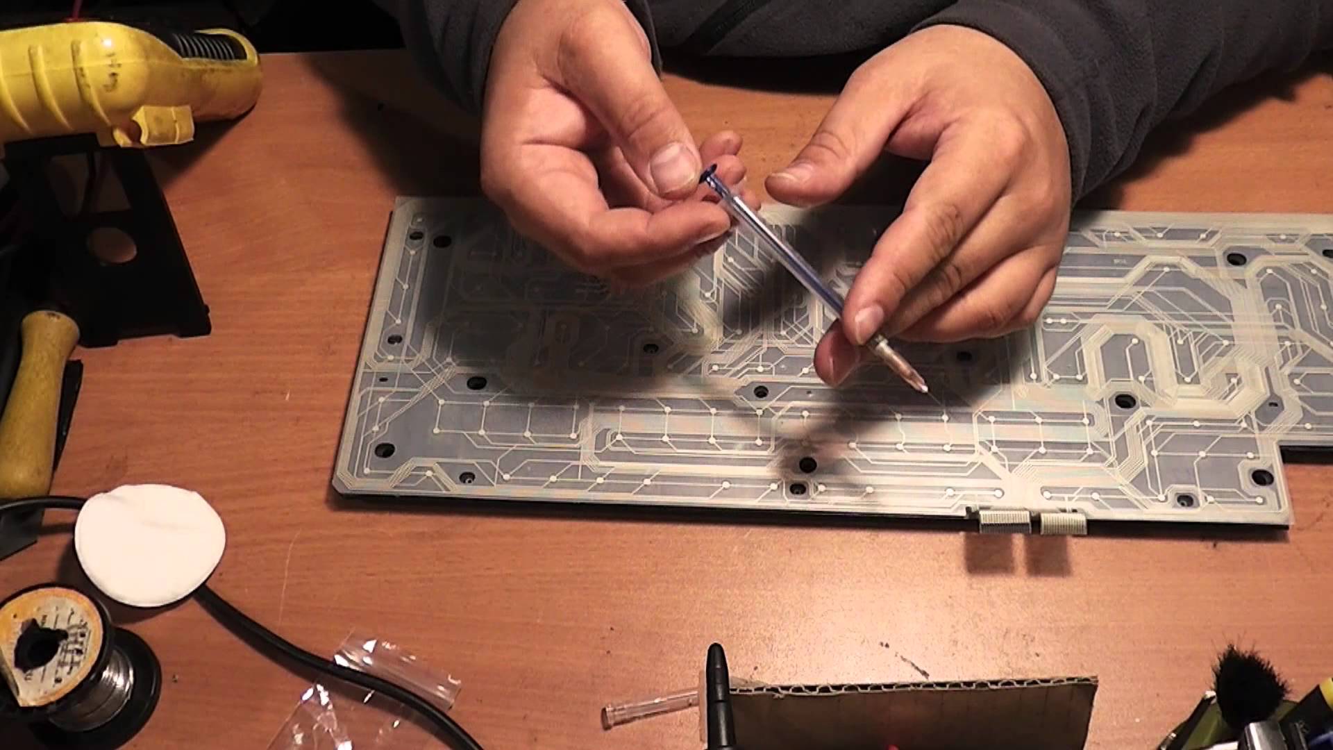 Как своими руками сделать токопроводящий клей для ремонта обогрева заднего стекла, клавиатуры или шлейфов