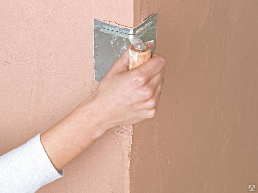 Как сделать ровный и прямой угол при штукатурке стен: Инструкция