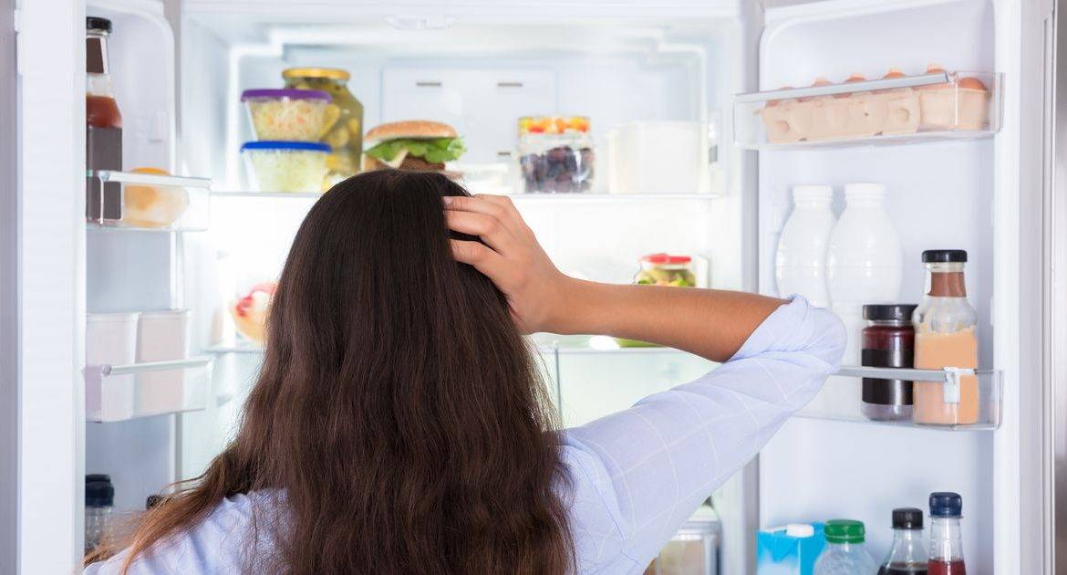 5 простых советов как избавиться от запаха в холодильнике