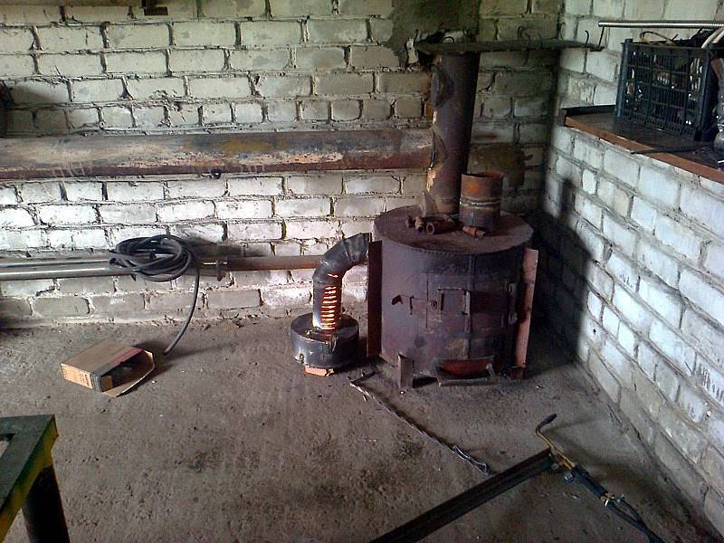 Печь для гаража: эффективный способ отопления, плюсы и минусы печки на дровах, для чего использовать дровяную печку-буржуйку