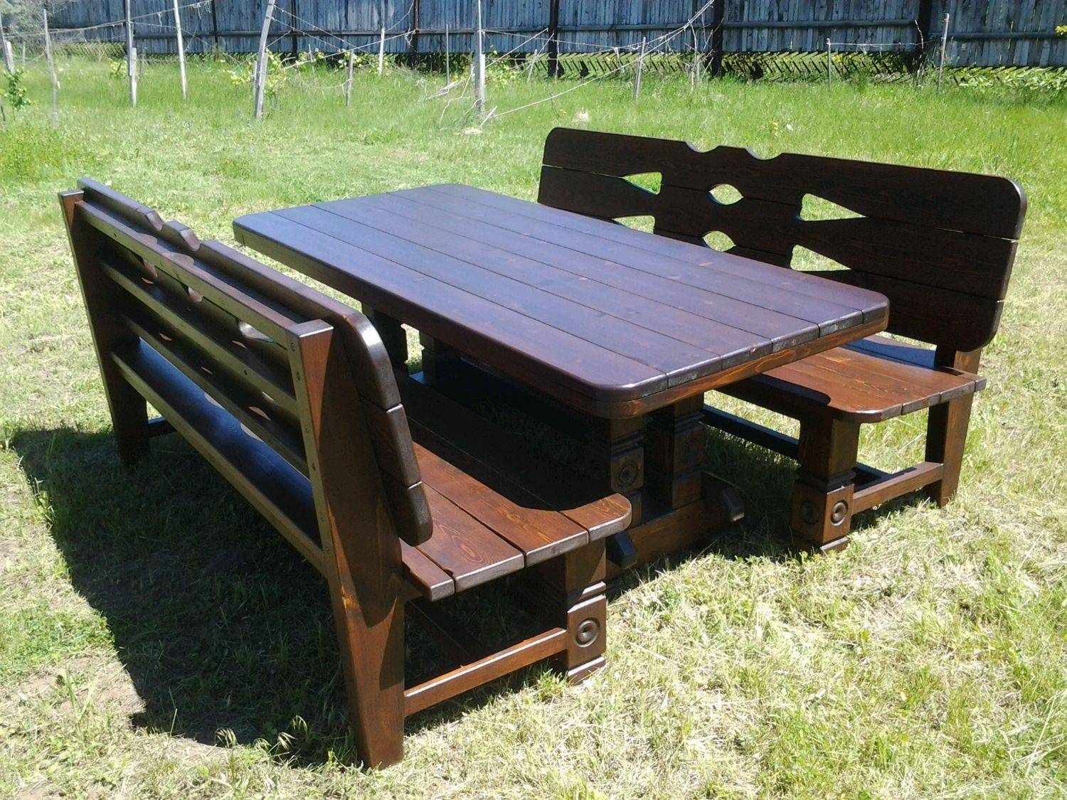 Самостоятельное изготовление стола и скамеек на дачном участке: инструкция