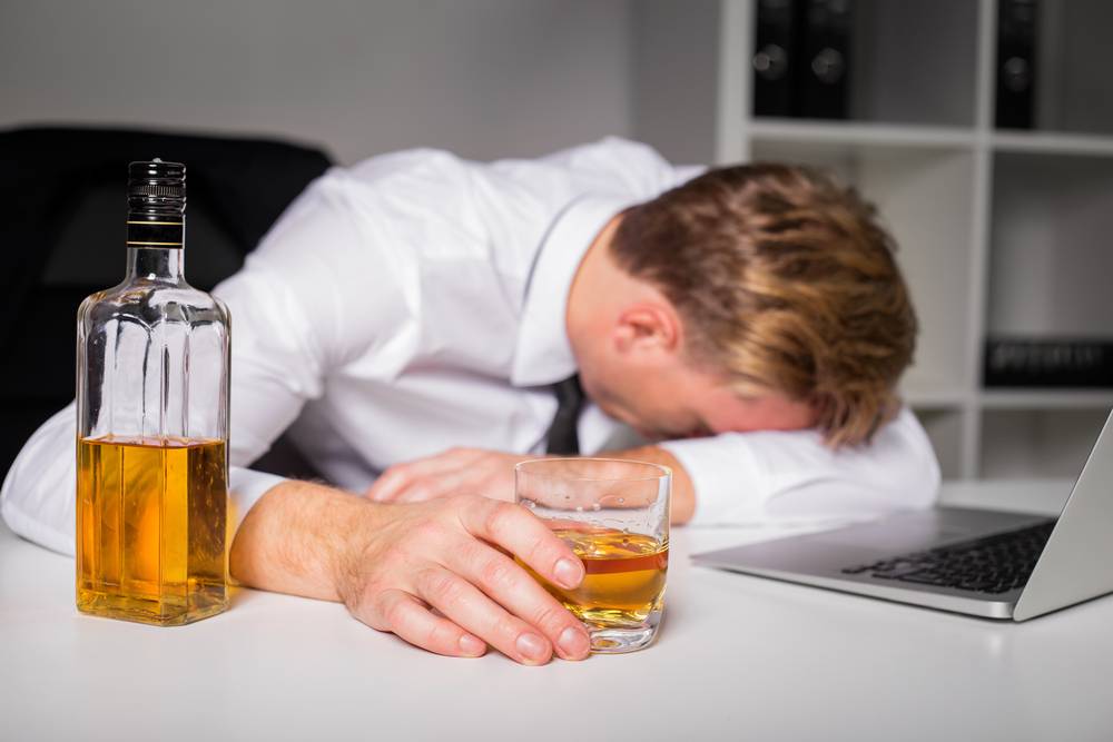 Как опьянеть без алкоголя: как напиться в домашних условиях