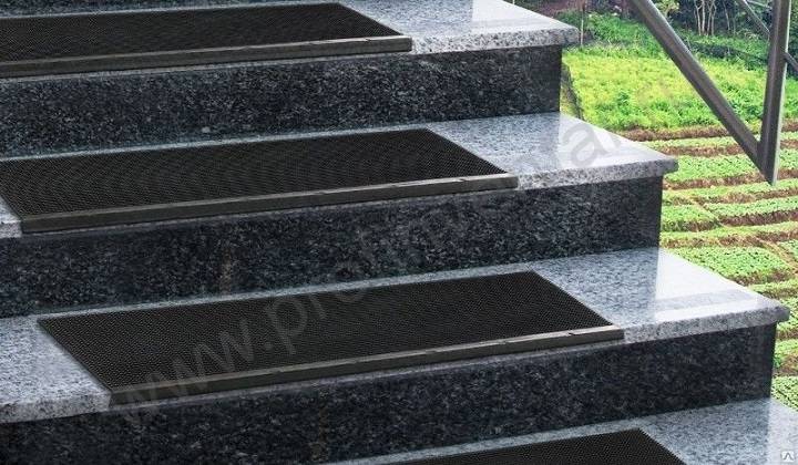 Выбираем противоскользящее покрытие для лестничных ступенек на улице и .