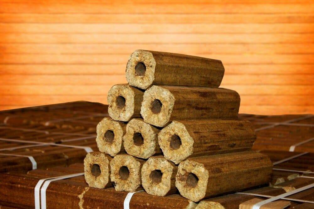 Соотношения качества горения брикетов и дров