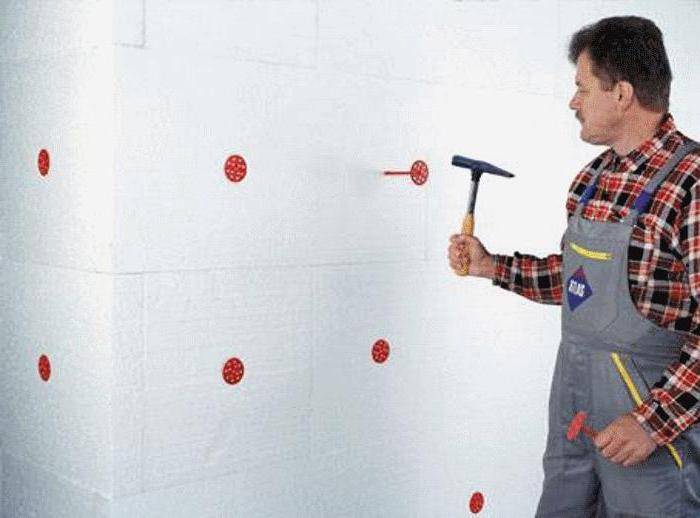 Как крепить пеноплекс к стене: чем и на что правильно крепить к кирпичным и бетонным стенам