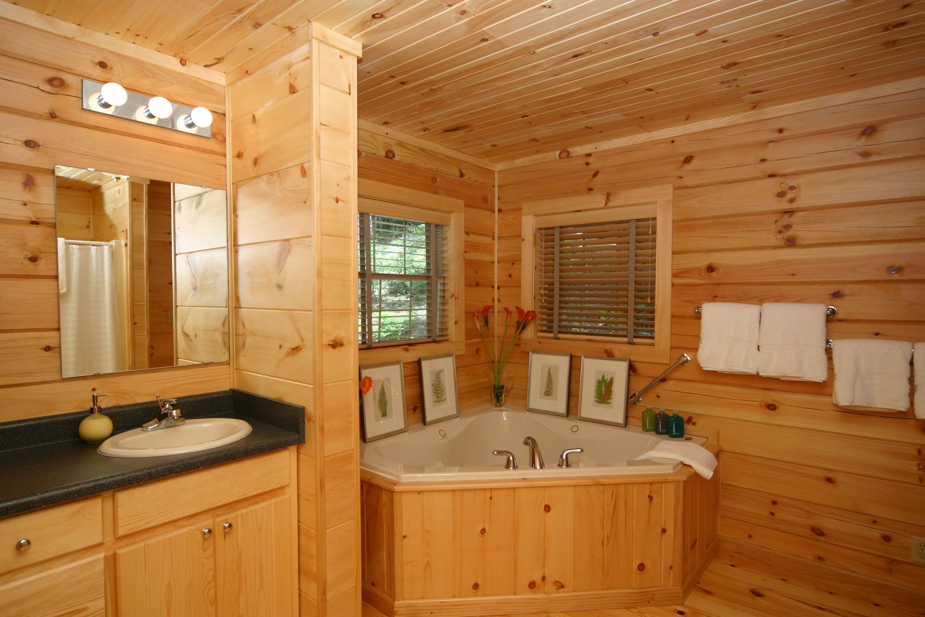 Дизайн ванной в деревянном доме. советы по обустройству с фото
