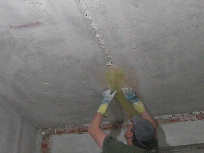 Ремонт трещины на потолке своими руками — как заделать и зашпатлевать щели