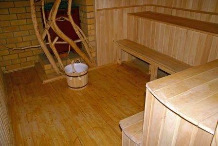 Чем обработать и пропитать деревянный пол в бане?