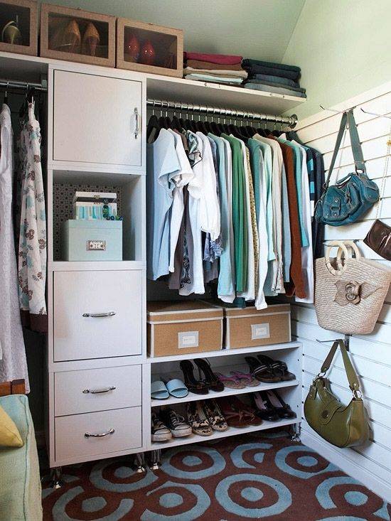 Несколько офигенных советов, как разложить вещи в шкафу: как организовать хранение одежды в шкафу?