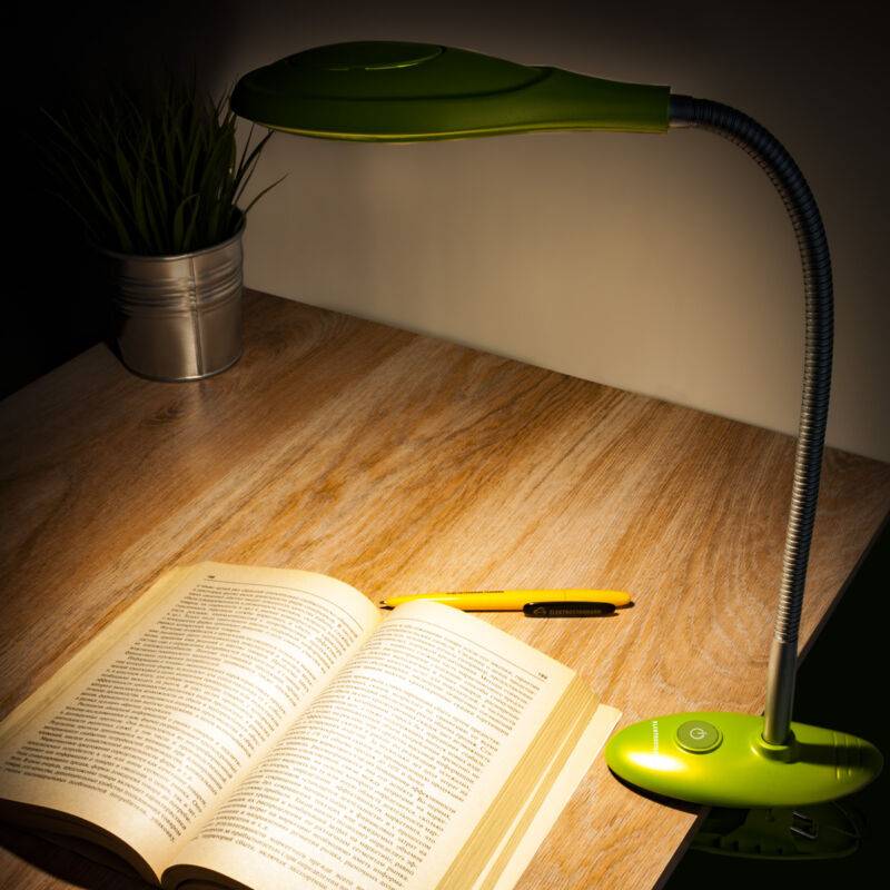 Как выбрать хорошую настольную лампу для школьника