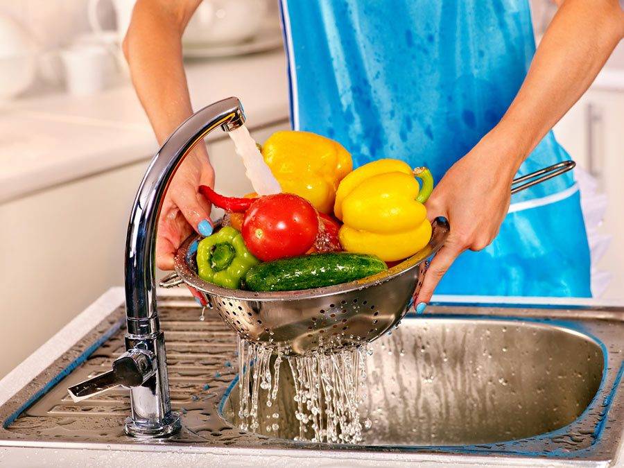 Как мыть овощи, фрукты и зелень правильно