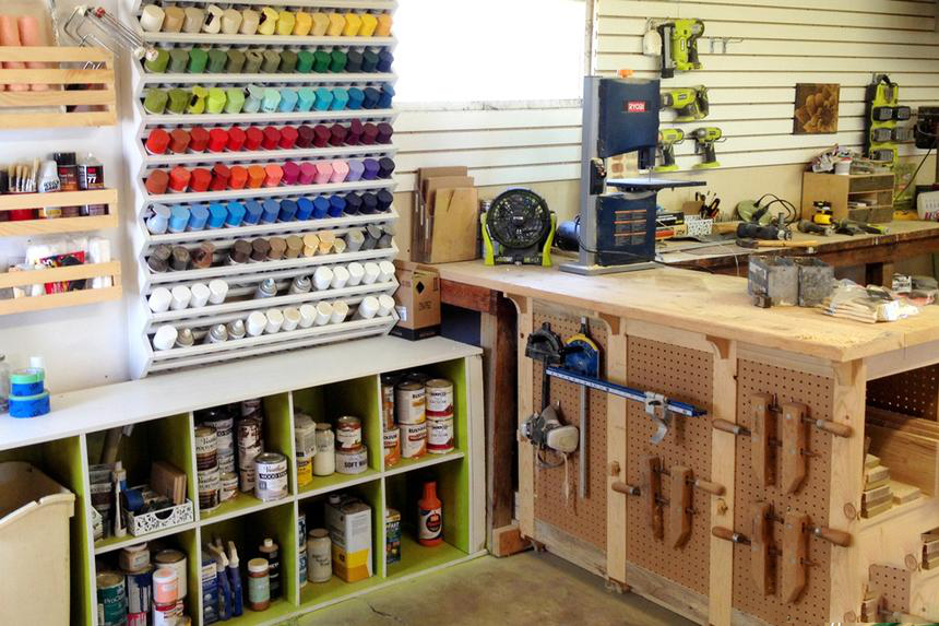 Хранение топоров в гараже. домашняя мастерская – оптимизация пространства и удобное хранение инструментов