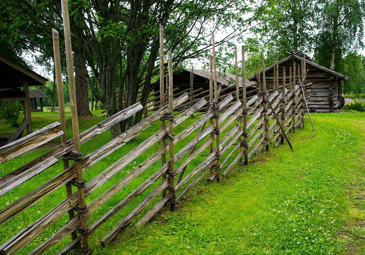 Карельская изгородь