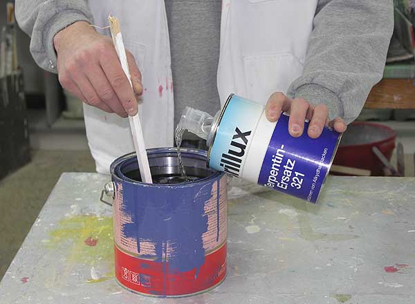 Чем разбавить масляную краску: выбор растворителя для художественных и строительных составов