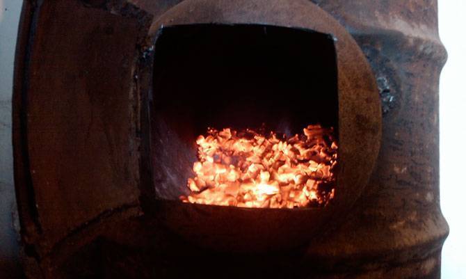 Как правильно топить котел углем: подготовка печи и другие советы