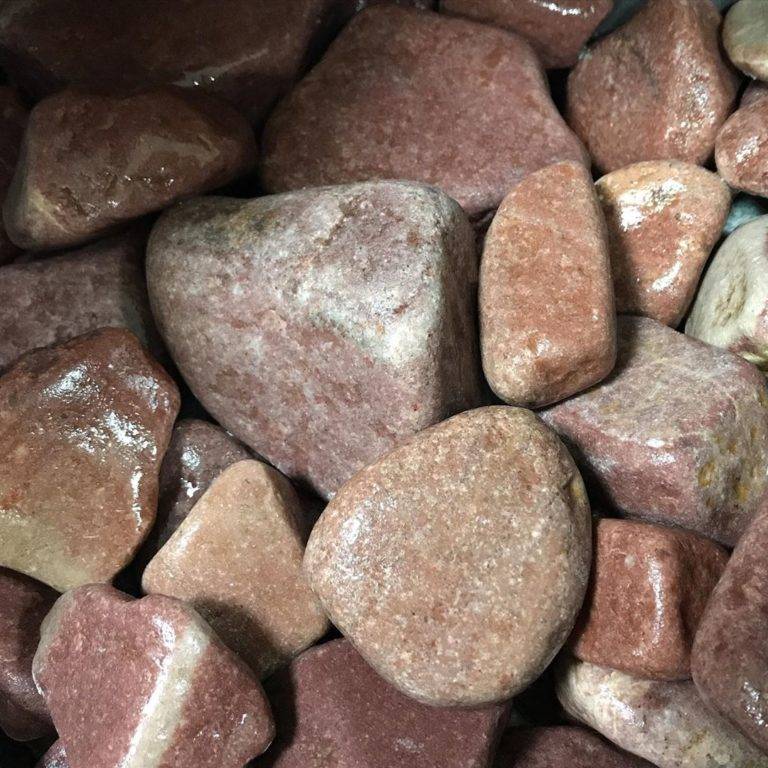 Малиновый кварцит: свойства камня для бани, месторождения в карелии. вредный или нет?