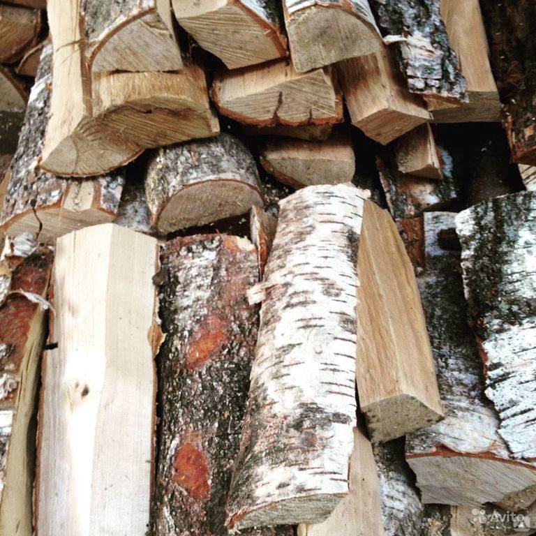 Хранение дров: как правильно заготавливать, хранить и сушить древесину