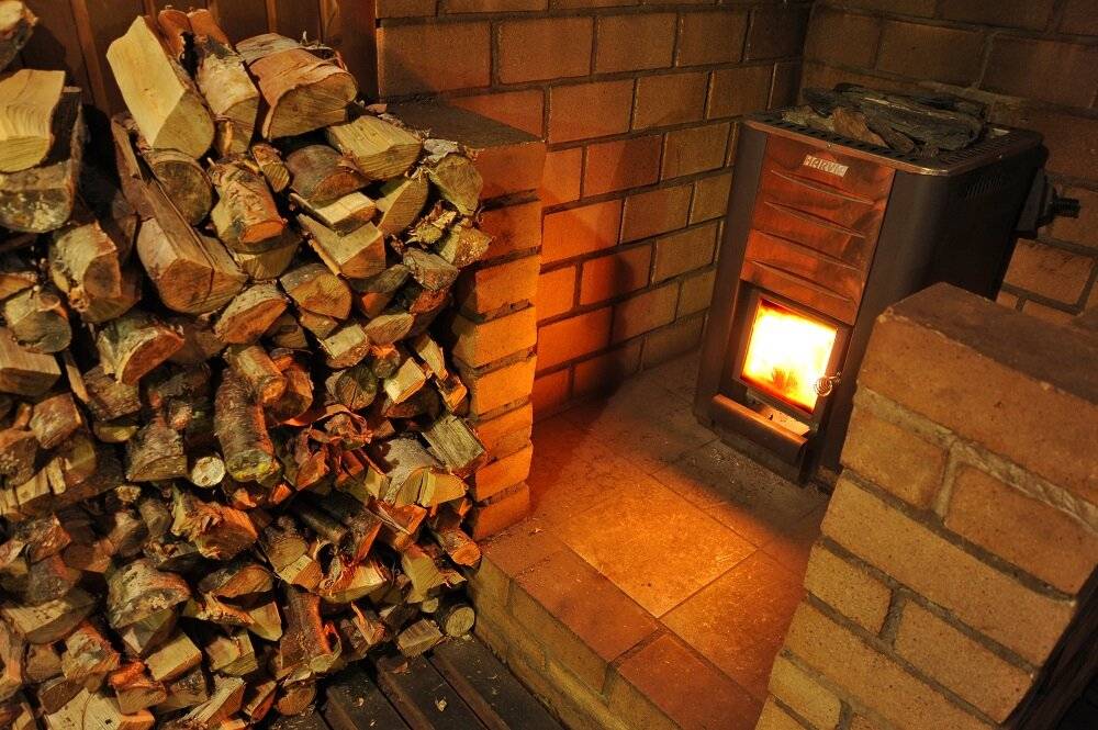 Лучшая печь для бани на дровах, рейтинг 2021 чугунных и стальных печей