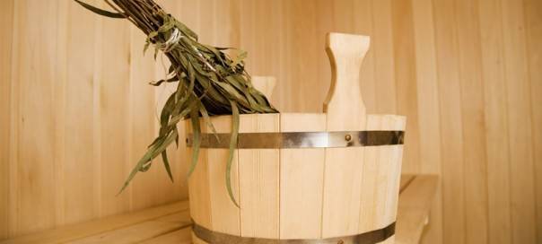 Запарка и отвар для бани: как приготовить, 11 трав и их свойства