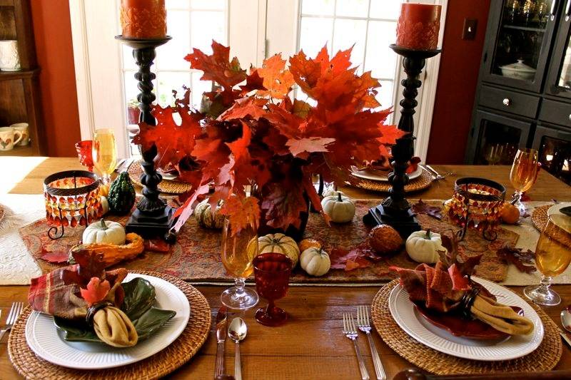 Ужин осень. Осенняя сервировка стола. Сервировка стола в осеннем стиле. Декор для осенней сервировки. Сервировать стол в стиле осени.