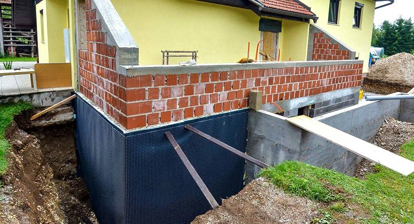 Все способы утепления фундамента